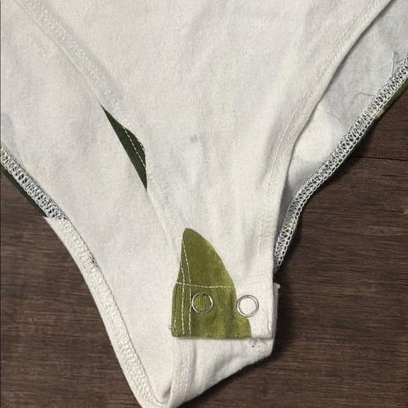 Forever 21 Plus Women’s 0X Tropical Banana Leaf Print Spaghetti Strap Bodysuit - Picture 3 of 5